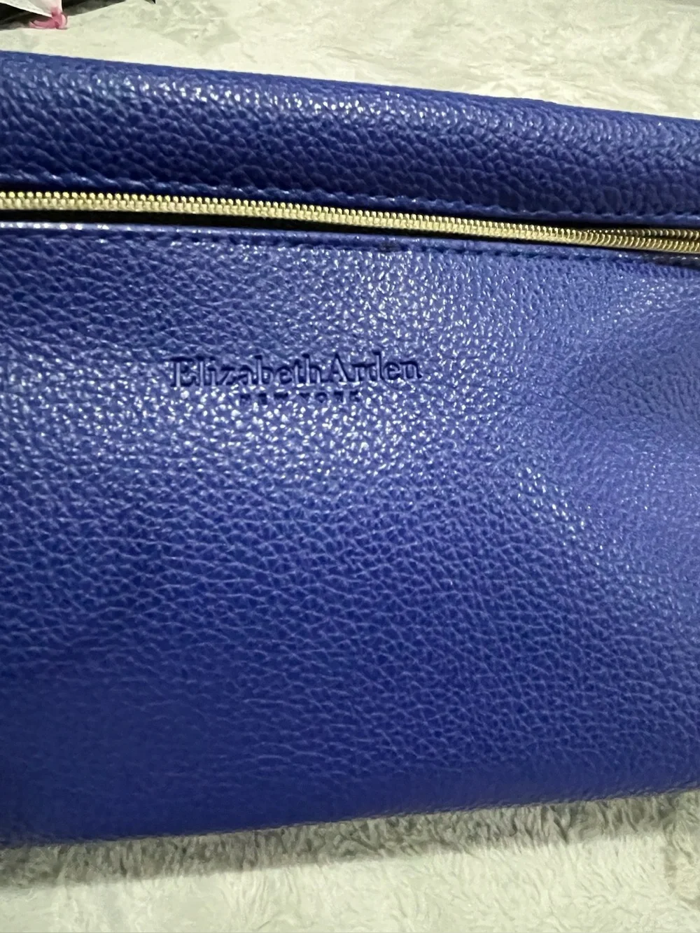 Elizabeth Arden Cobalt Blue Faux Pebble-Leather Cosmetic Train Case 💙✨
